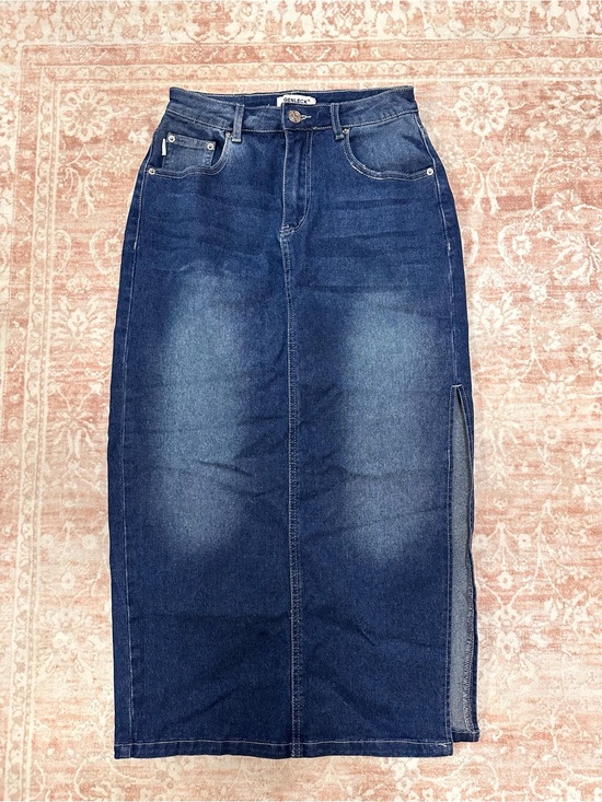 Dresses & Skirts - Mid Length 🫐 Jean Skirt W/ Slit